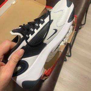 BRAND NEW WOMENS NIKE ZOOM 2K